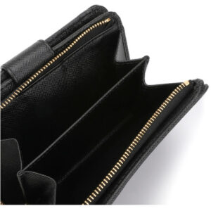 Prada wallet women